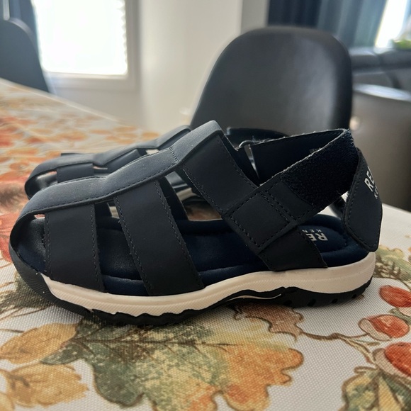 Reaction sandals size 8 toddler boys like new - Picture 1 of 5